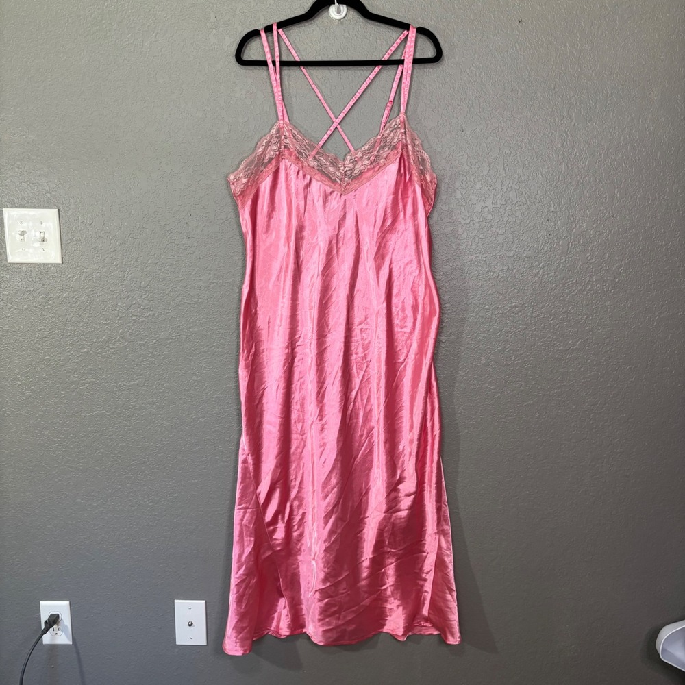 Amoureuse Pink Satin Lace Trim Nightgown Long Sleepwear Chemise Size 18/20 L